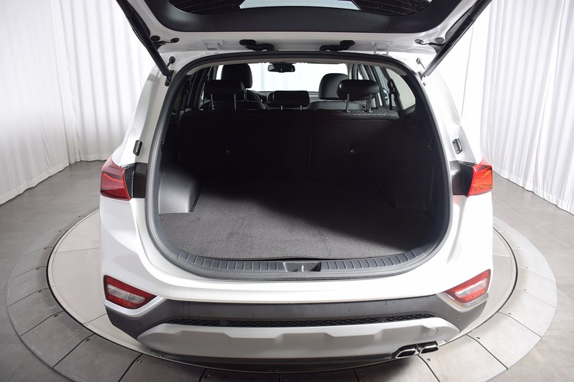 Hyundai Santa Fe 2.2 CRDi 4WD 2020, bild 6/32