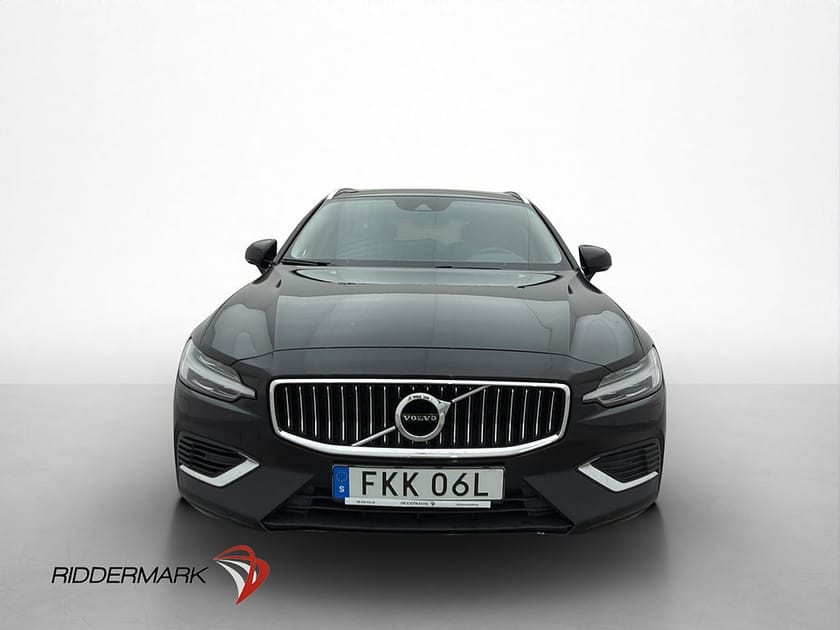 Bild 2 av Volvo V60 T6 AWD Momentum Advanced Värmare Kamera CarPlay