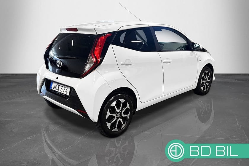 Bild 5 av Toyota Aygo 1.0 VVT X-PLAY BACKKAMERA 2 BRUKARE KAMPANJ 3,95% RÄNTA