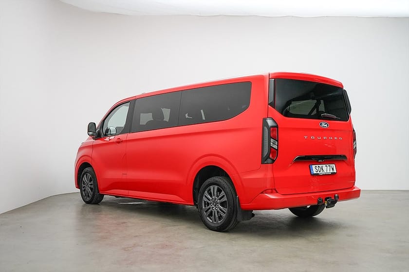 Bild 4 av Ford Tourneo Custom 320 / 9-Sits / 170hk / Moms / Drag