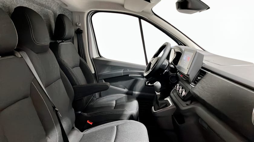 Bild 3 av Renault Trafic Skåpbil L2H1 NORDIC LINE DCI 150 EDC AUTOMAT