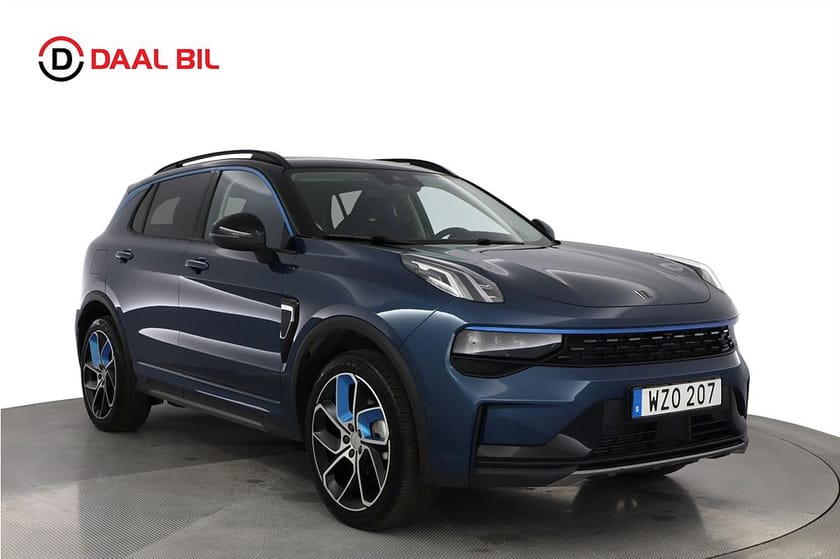 Bild 3 av Lynk & Co 01 PHEV DCT 261HK 17,6kWh INFINITY® PANORAMA 3D-VIEW NFC
