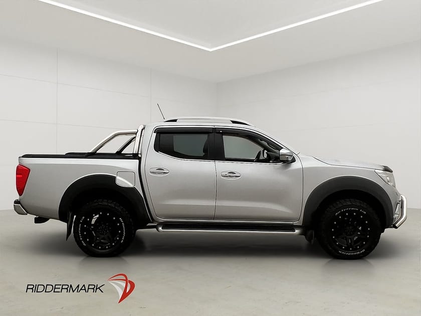 Bild 2 av Nissan Navara Dubbelhytt Tekna 2.3dCi 4WD Drag 360° Diff Taklucka Moms