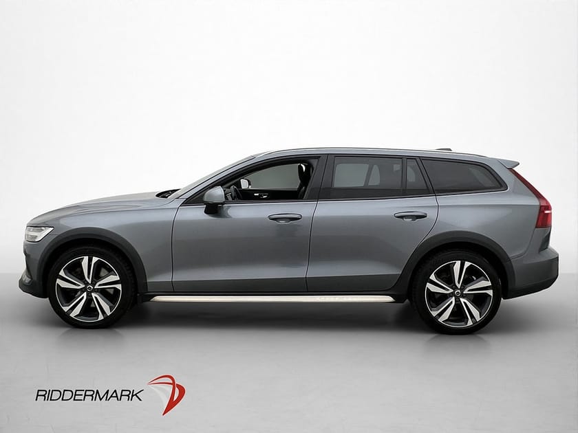 Bild 4 av Volvo V60 Cross Country D4 AWD 190hk Lounge Pano Drag Kamera
