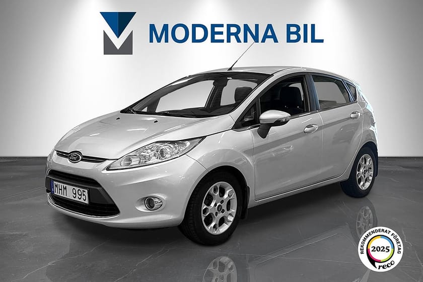 Bild 1 av Ford Fiesta 5-dörrar 1.25 82hk Titanium M-värmare Kamrem bytt