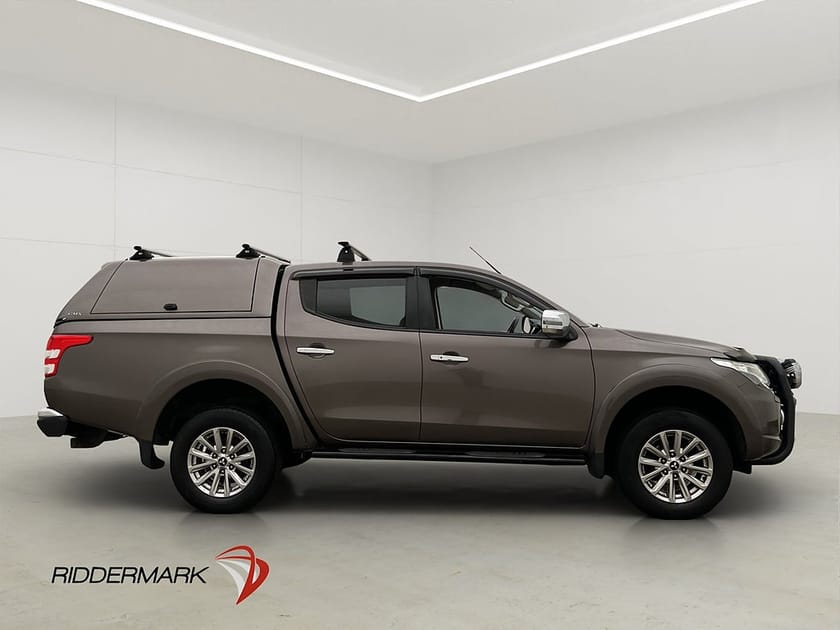 Bild 2 av Mitsubishi L200 Dubbelhytt Premium 2.4 4WD Drag B-Kamera Skinn L-Släde