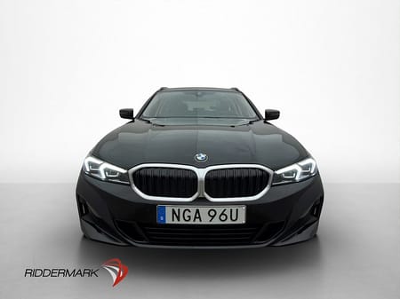 BMW 320i Touring 320 184hk Wide B-Kamera Navi Carplay Halvskinn