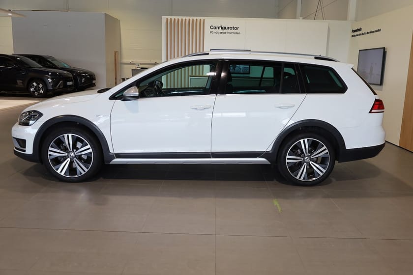 Bild 4 av Volkswagen Golf Alltrack 1.8 TSI 4Motion | Drag | P-Värmare | B-Kamera