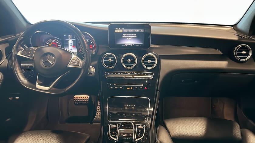 Bild 4 av Mercedes-Benz GLC 220 d Coupé 4MATIC 360° / Backkamera / AMG Line