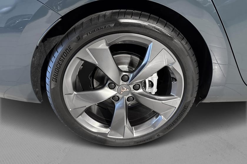 Bild 4 av CUPRA Leon Sportstourer e-Hybrid 204hk Ultimate