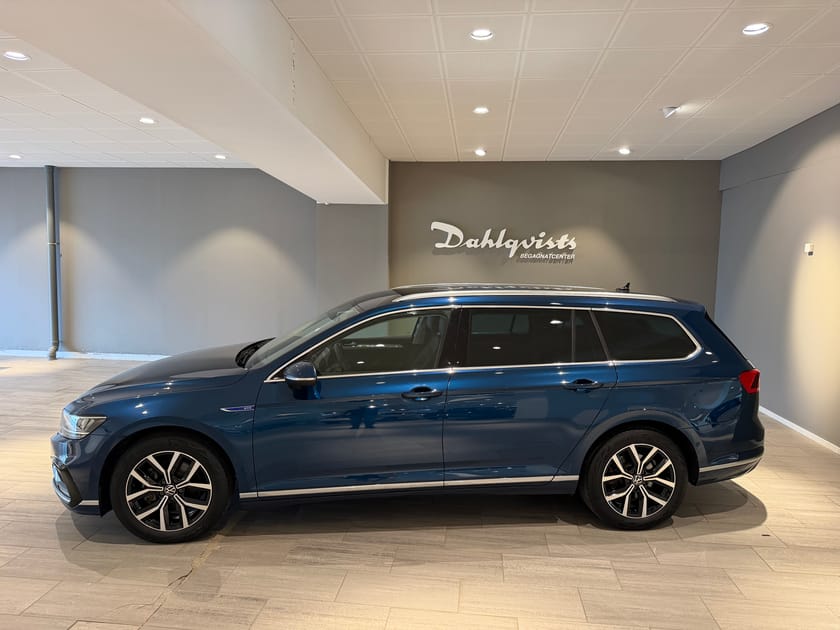 Bild 4 av Volkswagen Passat Sportscombi GTE 218hk DSG | Drag V-hjul Backkamera Värmare