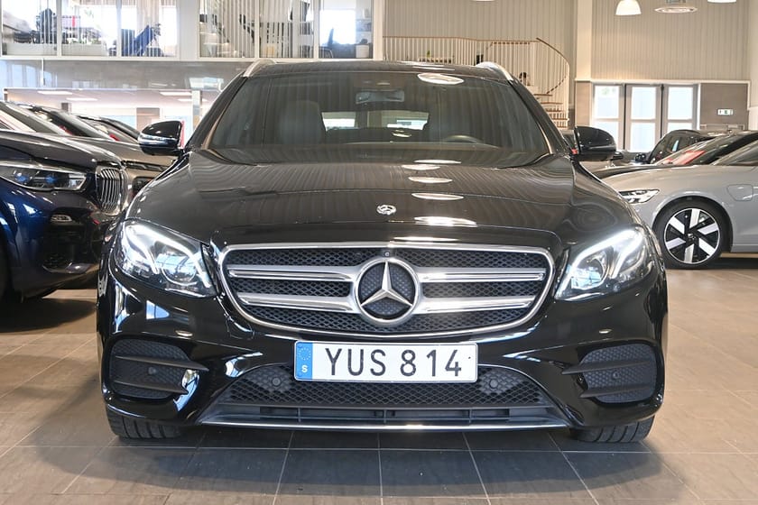 Bild 5 av Mercedes-Benz E 220 T d 4MATIC AMG Sky Burmester Drag