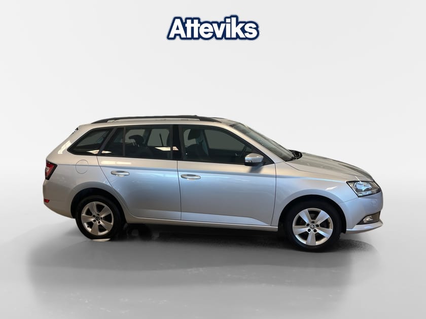 Bild 2 av Škoda Fabia Kombi 1.0 TSI 95hk *KomfortpaketDragkrok*