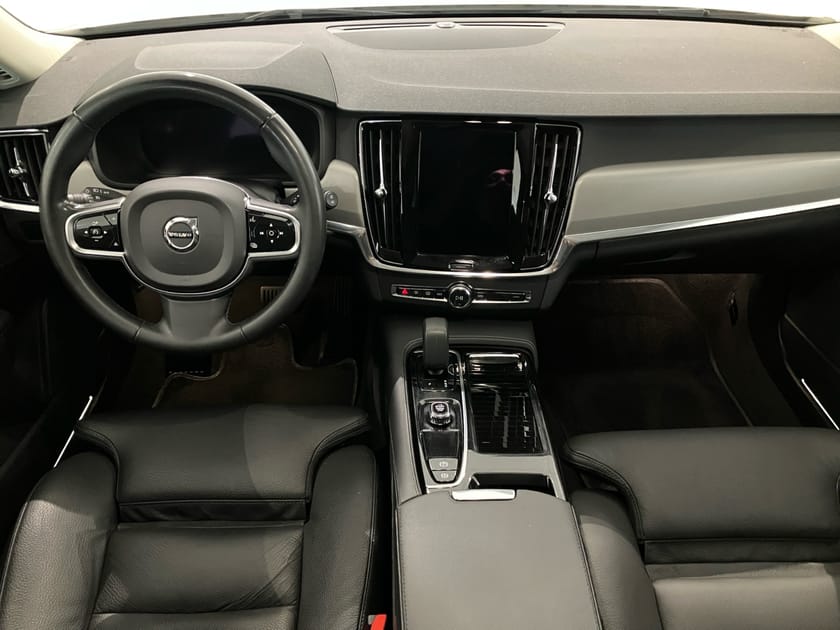 Bild 5 av Volvo V90 Recharge T6 Plus Dark | Luftfjädring | 20" |