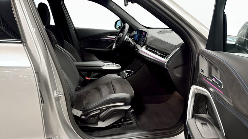 Bild 3 av BMW X1 xDrive25e M Sport Active H/K Tonat Rattvärme