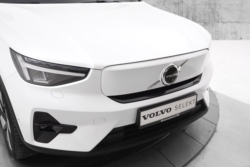 Bilde 3 av Volvo XC40 Recharge 231 HK/Ultimate/360 g.k./P. Soltak/Hengerfeste