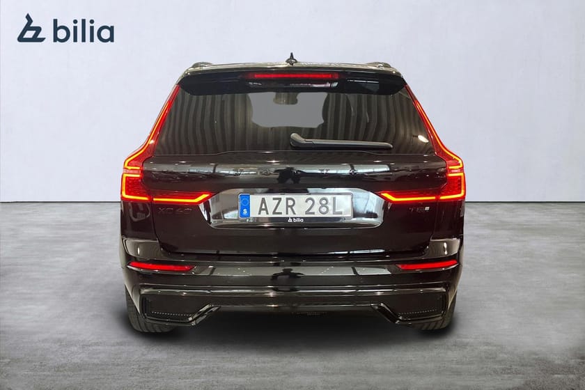 Bild 5 av Volvo XC60 T8 Plus Black Nordic Edition Panoramaglastak Mörkt tonade rutor 5 st Parkeringskamera 360 HarmanKardon PremiumSound