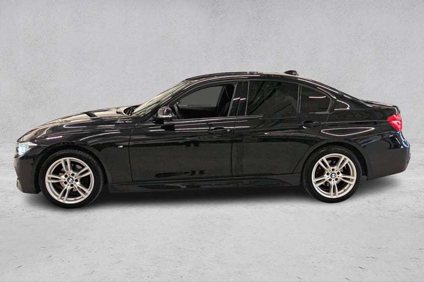 Bilde 2 av BMW 320i xDrive Sedan 184HK M-Sport I Aut I R.kamera I Sportsseter