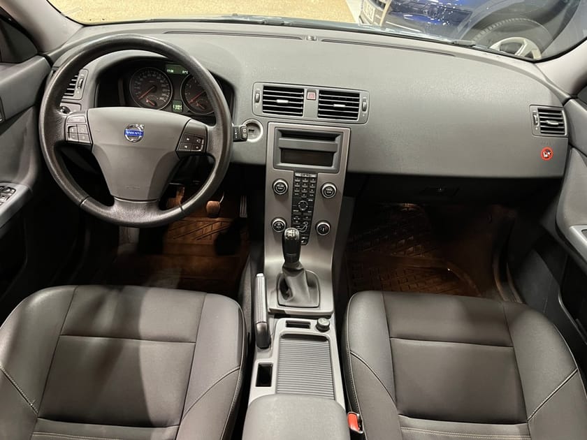 Bild 5 av Volvo V50 1,8F *Fint skick/BRA SERVAD/DRAG*