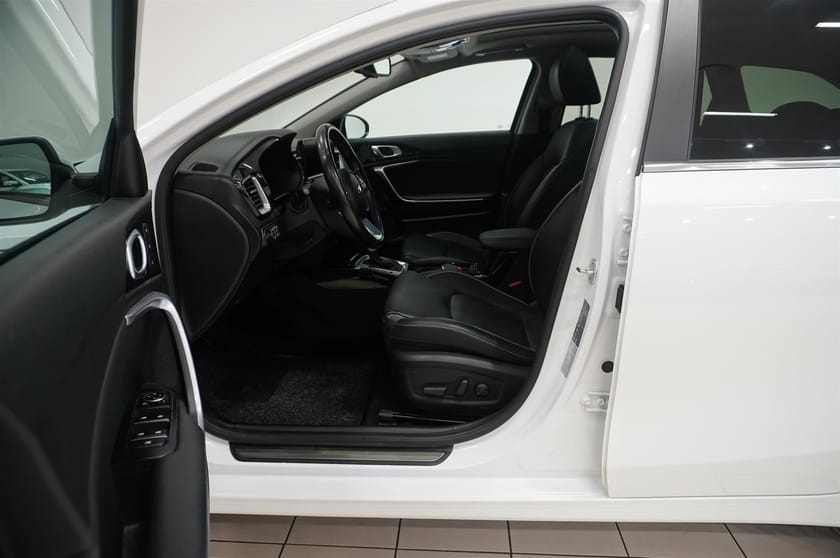 Bild 2 av Kia Ceed Sportswagon Plug-in Hybrid 