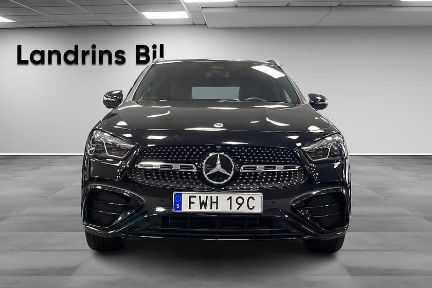 Bild 2 av Mercedes-Benz GLA 250 e 8G-DCT AMG Line / Brumester / Minne / Drag