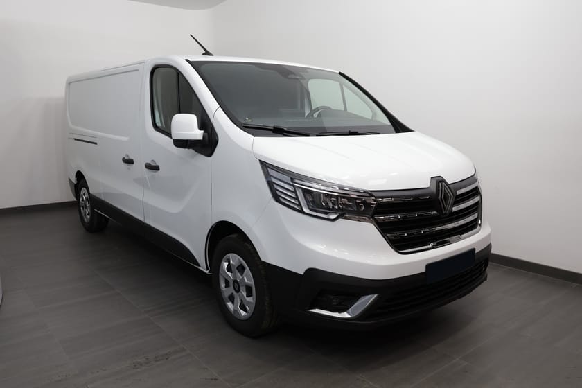 Bild 1 av Renault Trafic Skåpbil Skåp PhII Nordic L2H1 150 A