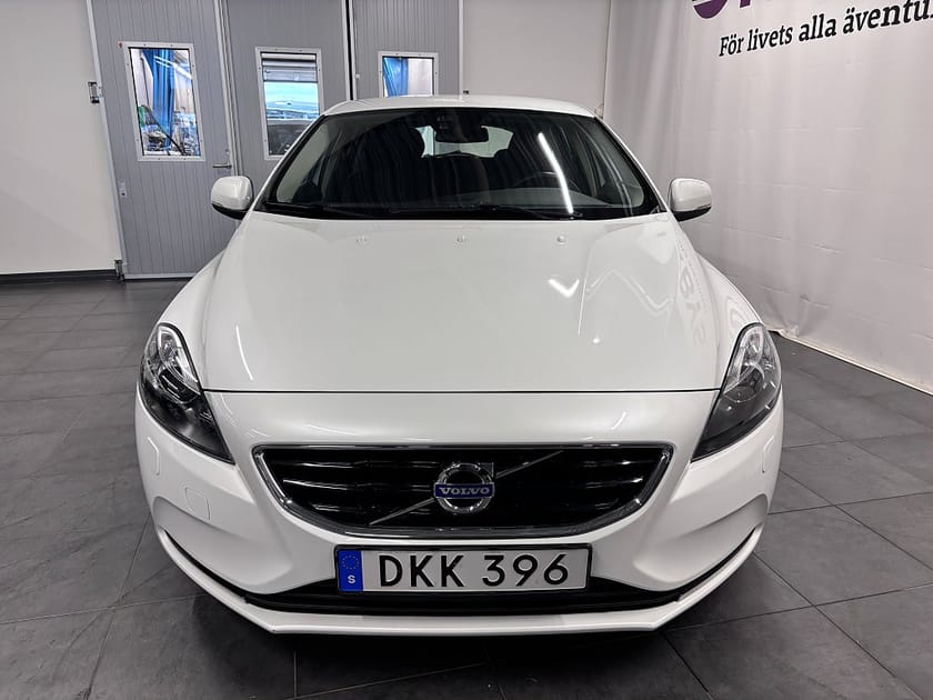 Bild 2 av Volvo V40 D2 Geartronic Momentum 120Hk P-Värmare Kamrem Bytt