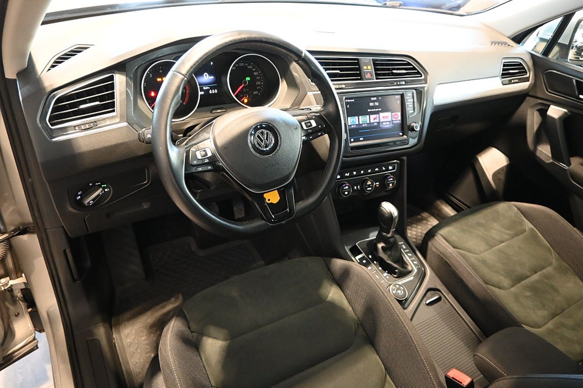 Volkswagen Tiguan 2017, bild 7/42