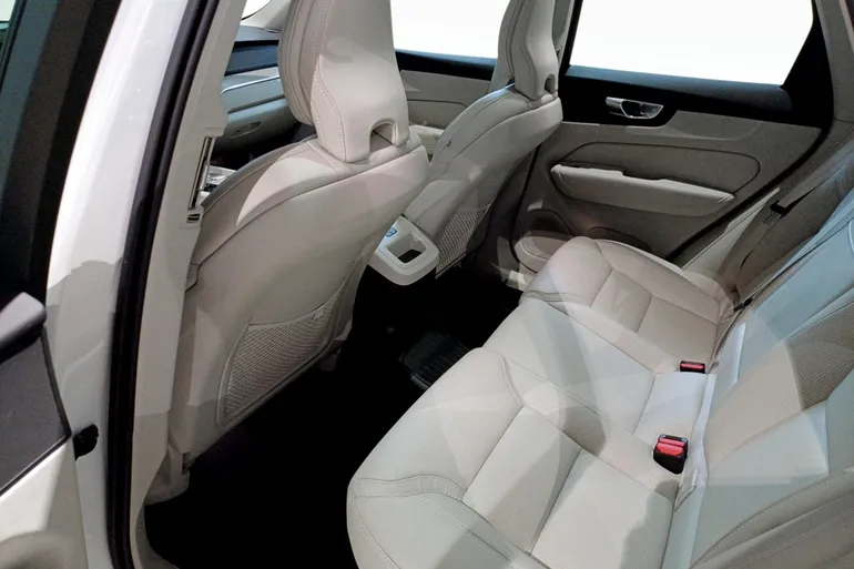 Volvo XC60 T8 AWD Recharge