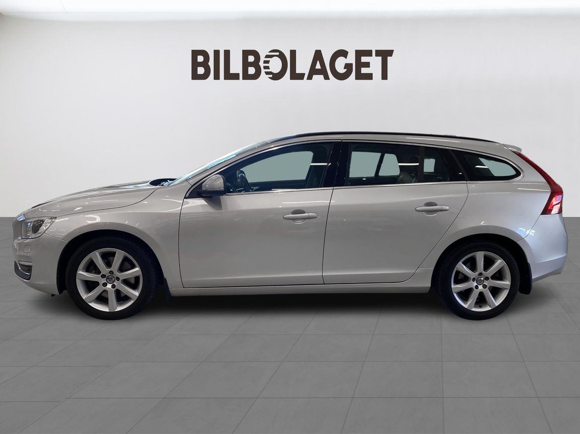 Volvo V60 2017 - miniatyr 2