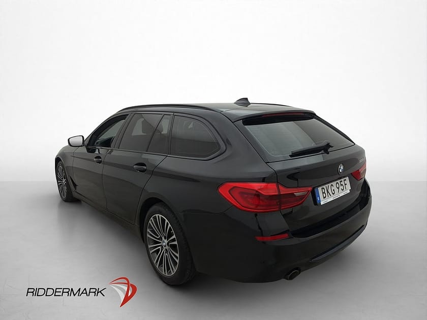 Bild 3 av BMW 520d Touring 190hk Sport Line Navi Kamera Halvskinn