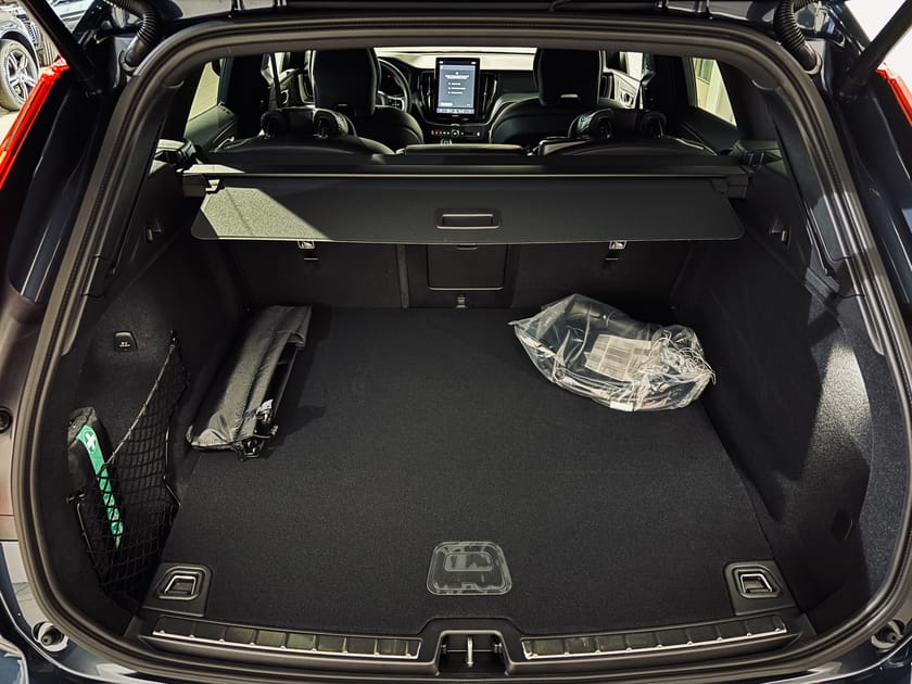 Bild 5 av Volvo XC60 T6 Plus Black Nordic Edition | Omgående leverans |