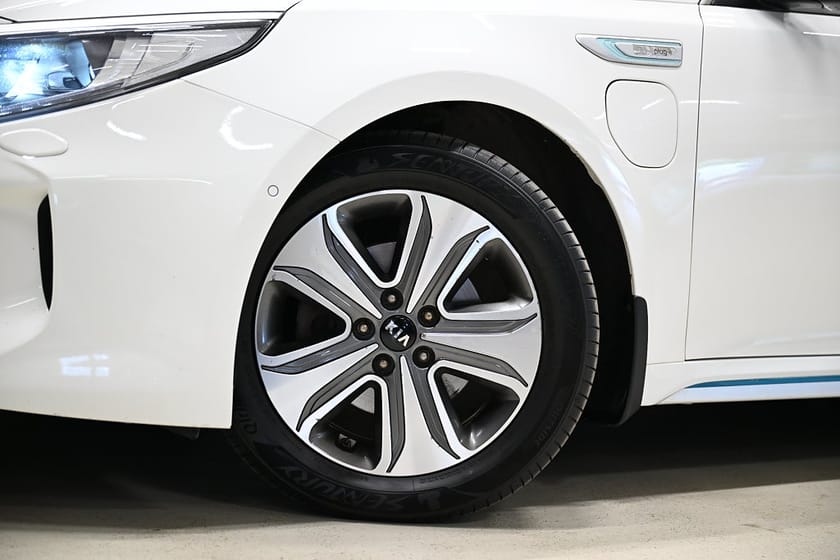 Bild 3 av Kia Optima Sport Wagon Plug-in Hybrid 205HK Automat|Pluspkt2|Drag|Panorama|LED|SeUtr!