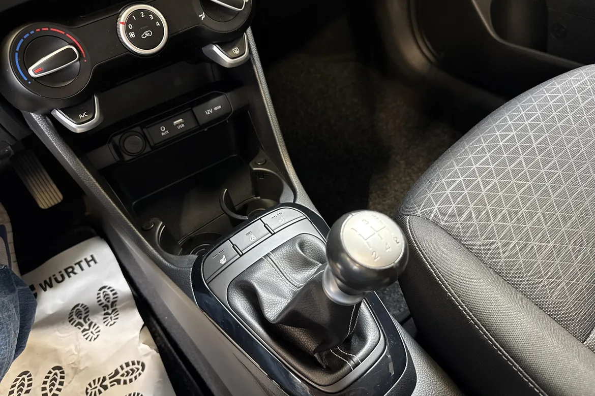 picture of a car