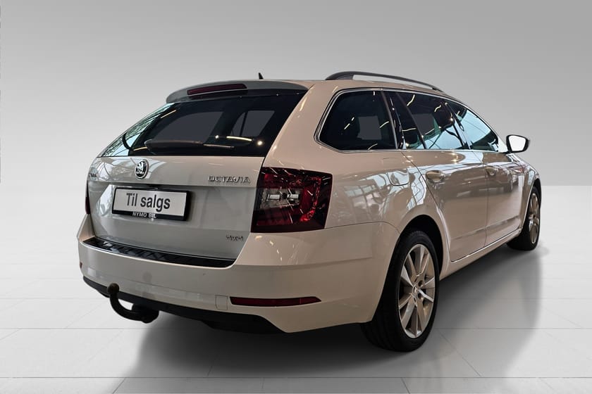Bilde 5 av Škoda Octavia Stasjonsvogn 2,0 TDI 184hk Style 4x4 aut - H-feste, R.Kamera