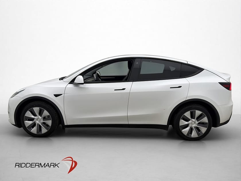 Bild 5 av Tesla Model Y Long Range AWD MOMS Drag AP Pano Värmare 360°