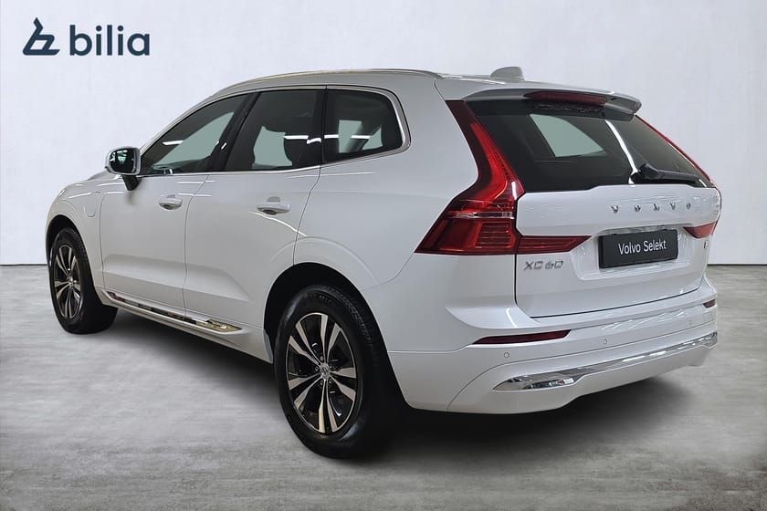 Bild 2 av Volvo XC60 Recharge T6 Core Edition/Bränslevärmare/DriverAssistance/CarPlay