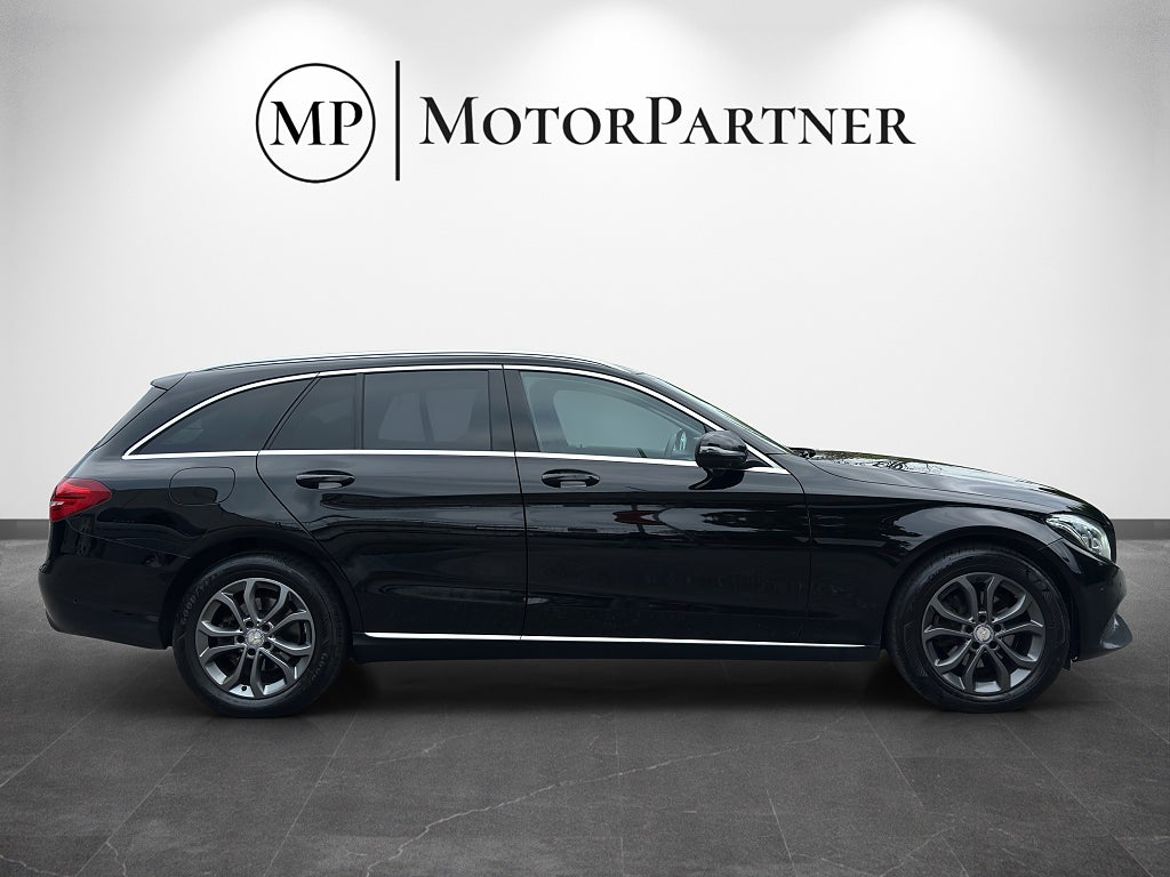 Mercedes-Benz C 220 T d 4MATIC, bild 8 av 20