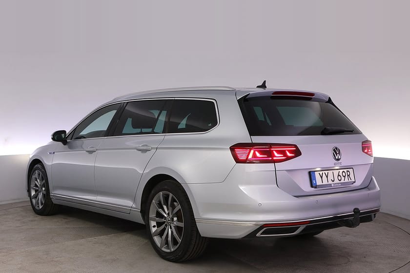 Bild 4 av Volkswagen Passat Sportscombi GTE SC Executive Matrix Kamera Drag