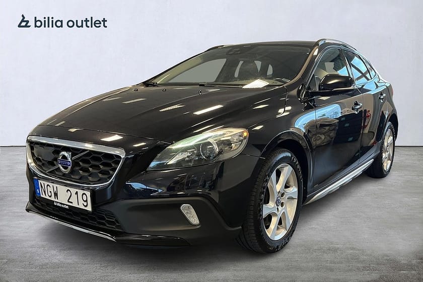 Bild 1 av Volvo V40 Cross Country D3 Summum 150hk / Värmare Pano Kamera BLIS Kamrem Bytt