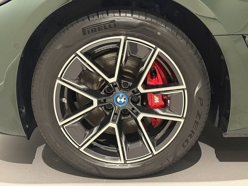 Bild 5 av BMW i4 eDrive40 Gran Coupé M Sport Pro Drag Glastaklucka H/K Adpt Farth