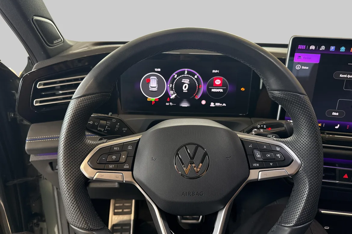picture of a car