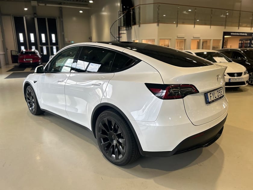Bild 4 av Tesla Model Y Long Range AWD