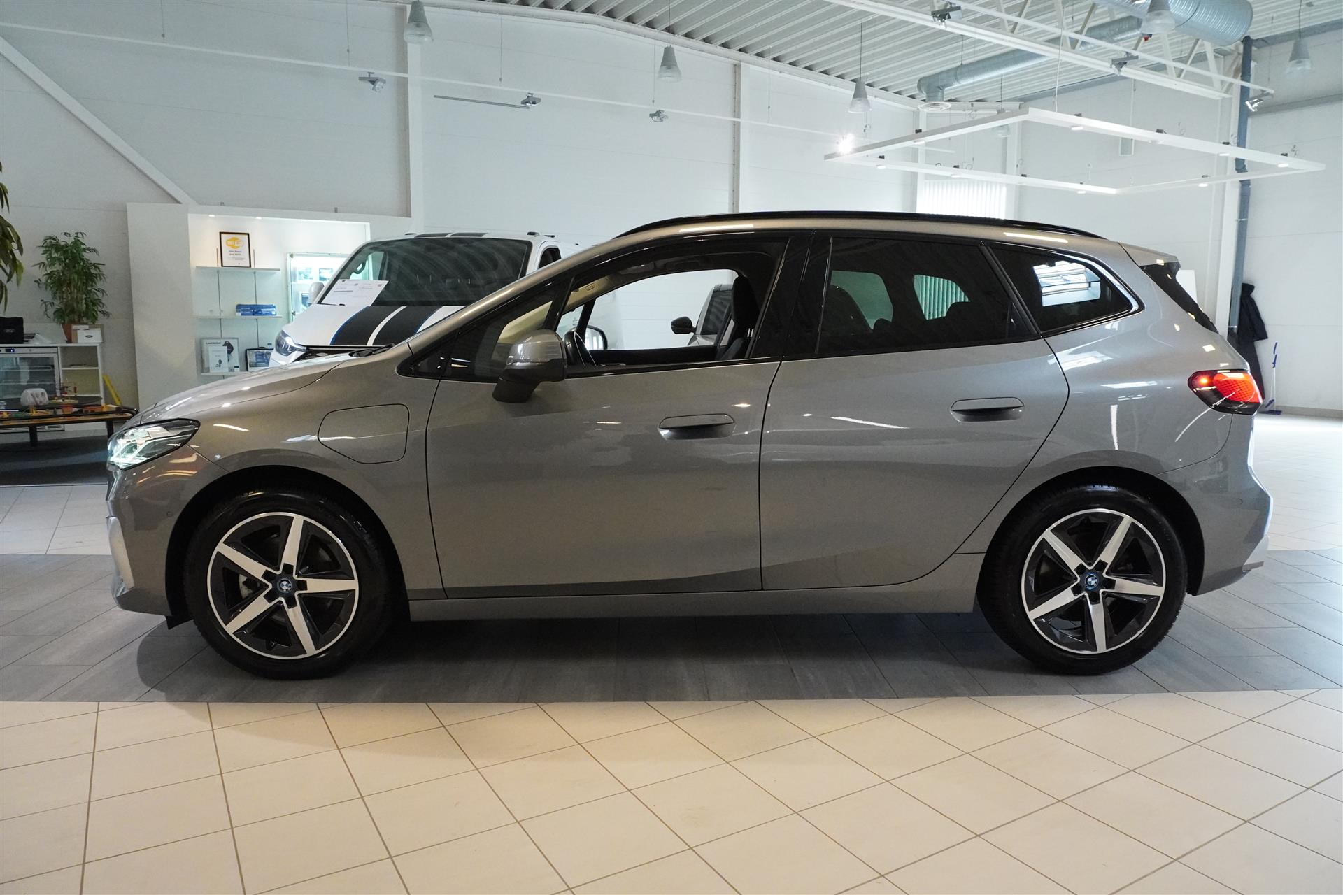 BMW 225 2024, bild 3/10