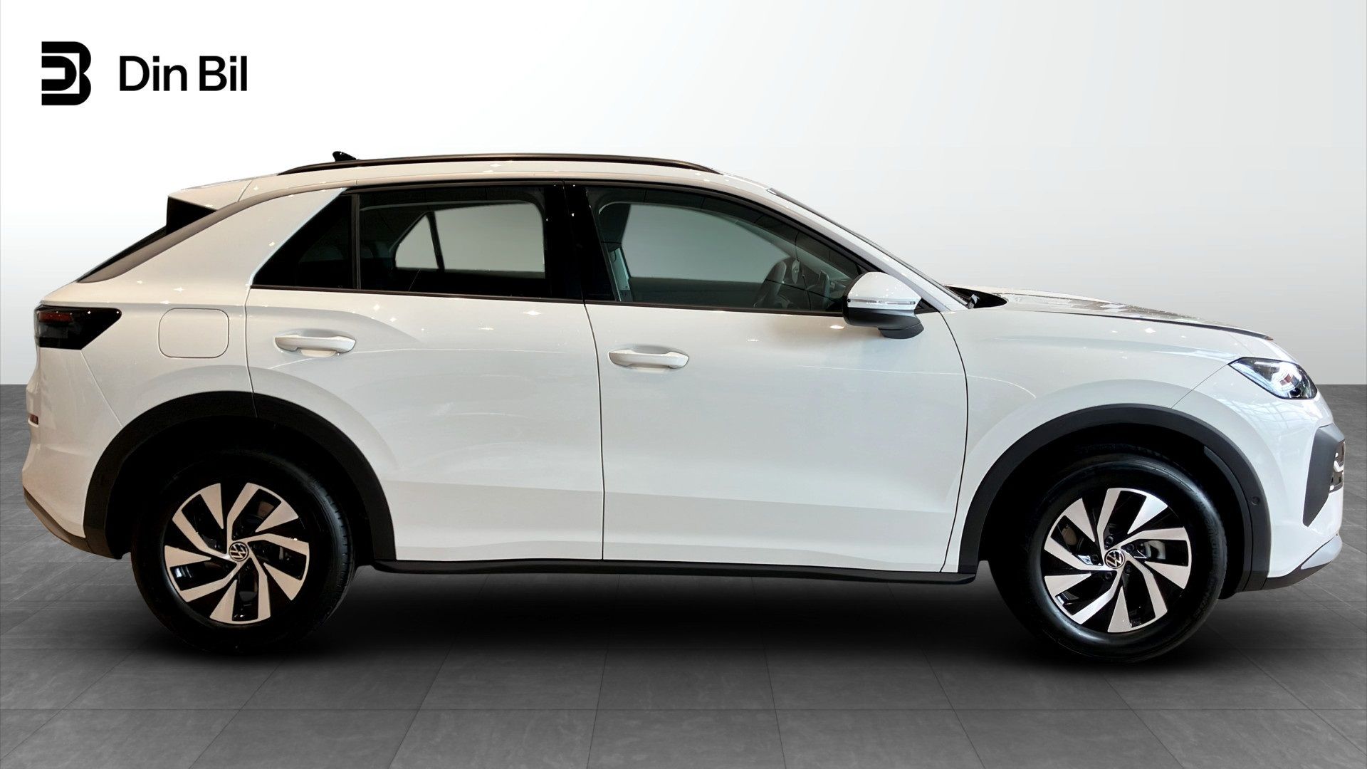 Volkswagen T-Roc 1.5 eTSI 2026, photo 2/10