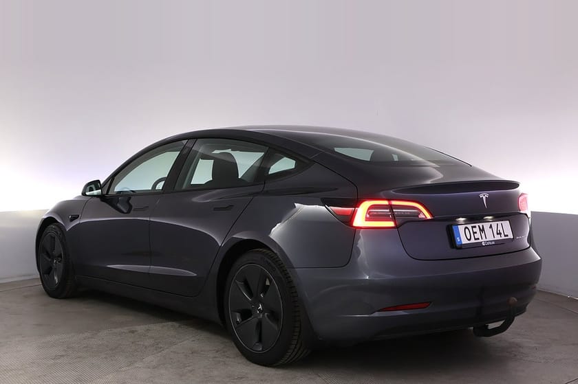 Bild 4 av Tesla Model 3 Long Range AWD Autopilot Panorama Drag