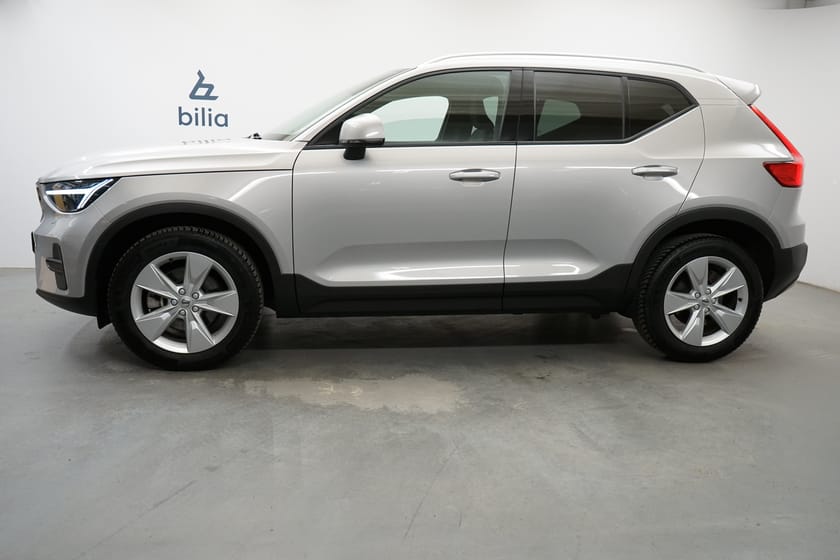Bild 2 av Volvo XC40 B4 FWD Bensin Core SE II, Navigation, Baklucka elmanövrerad
