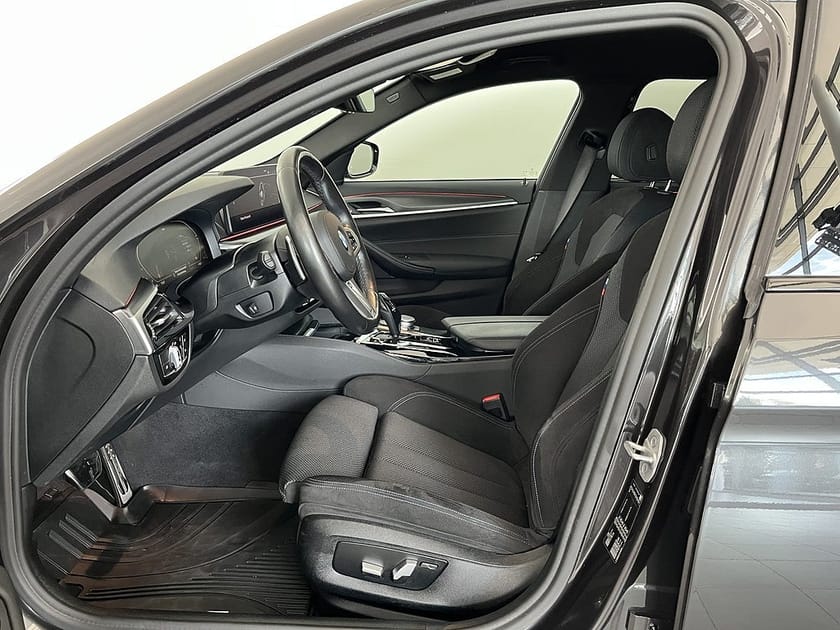 Bild 5 av BMW 520d Touring 520 4,95 ränta M Sport Kupévärmare Elstolar