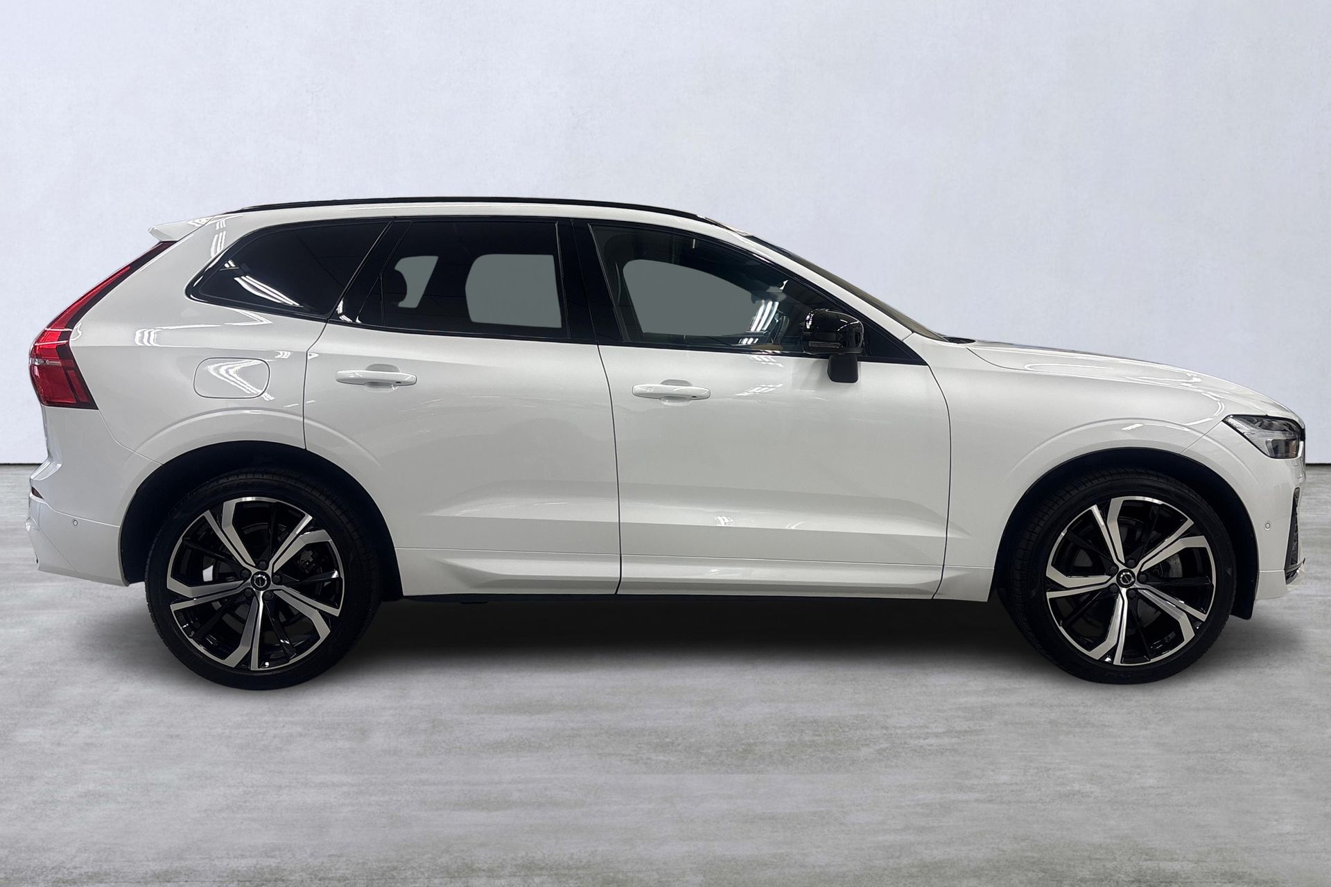 Volvo XC60 T6 Plus Dark Edition 2025, bild 3/10