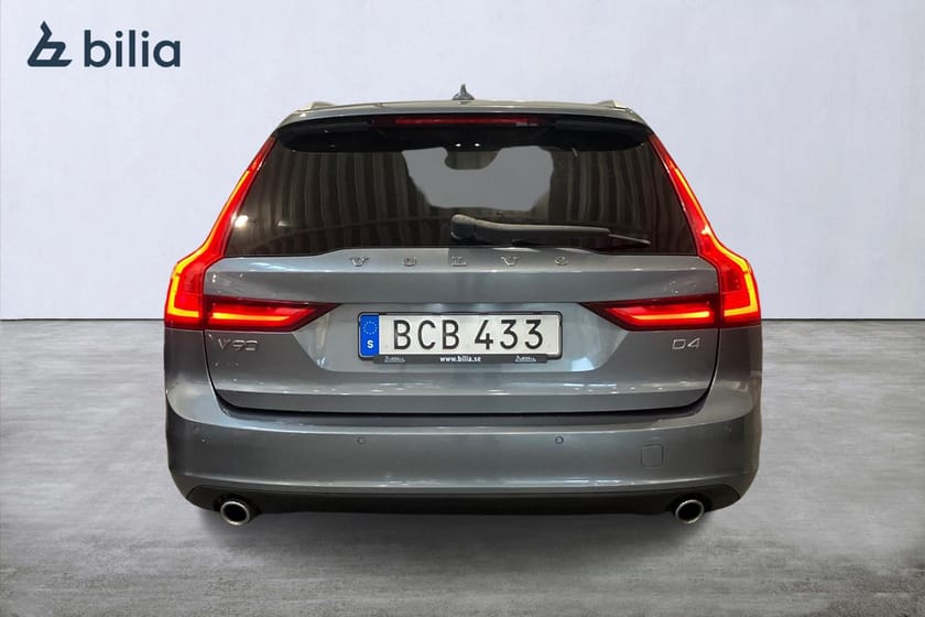 Bild 5 av Volvo V90 D4 Business Advanced Mörkt tonade rutor 5 st Navigation Parkeringssensor fram/bak Programbar bränslevärmare Dragkrok